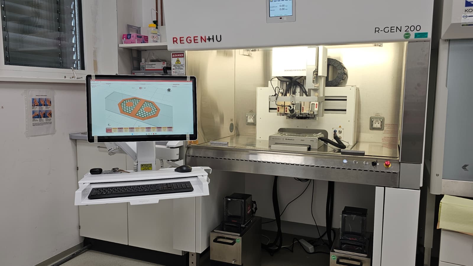RegenHU R-GEN 200 bioprinter at the BioMediCry Biomimicry Centre